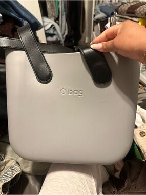 O bag Gray Tote with Black Handles